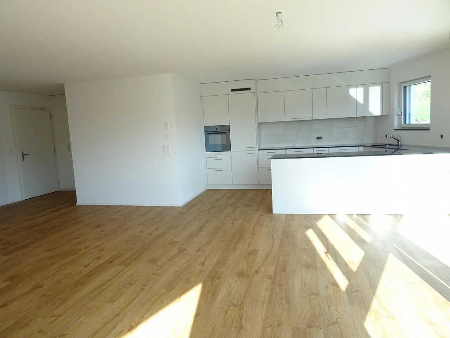 Appartement 4.5 pièces en emplacement ensoleillé - Photo 4 sur 10