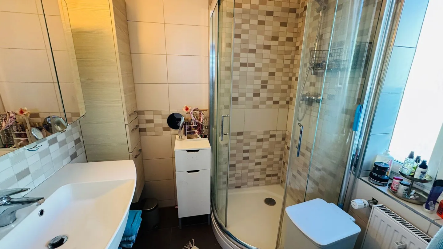 Single-family house on 445 m² with approved semi-detached house project - Photo 8 of 12