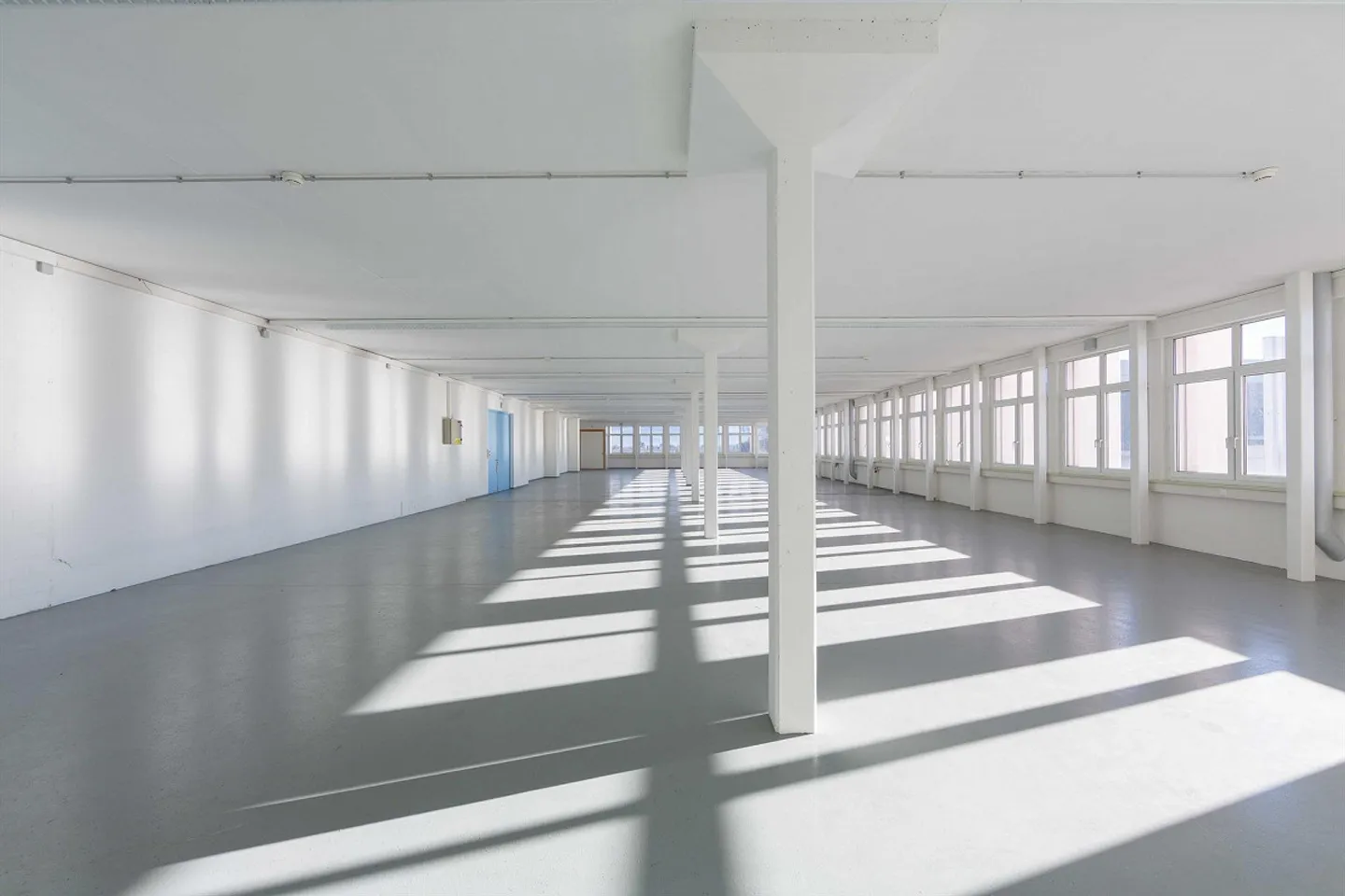 Spazi di stoccaggio di 180m2 - Top infrastruttura - Foto 2 di 2