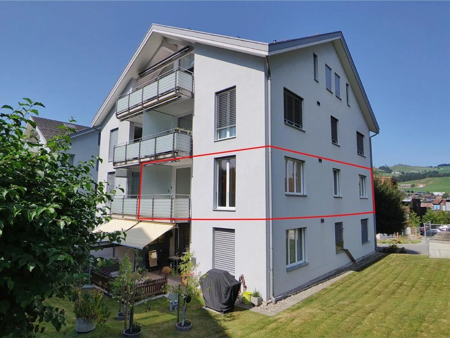 Attractive Apartment Near the Center - Photo 10 of 11