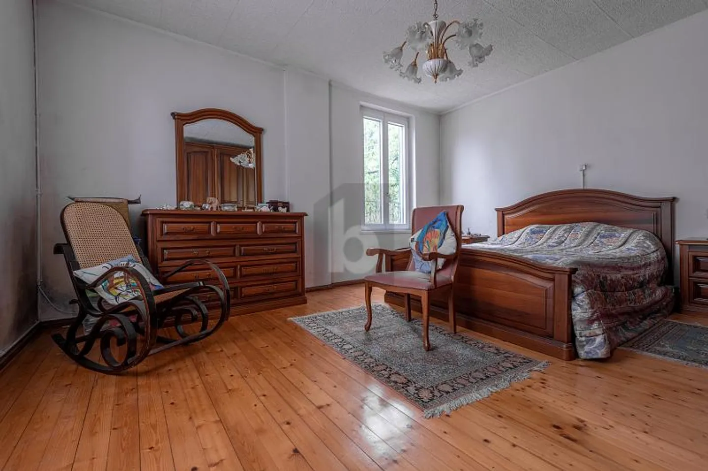 SPACIOUS WITH IMPRESSIVE PERIOD FIREPLACE - Photo 2 of 6