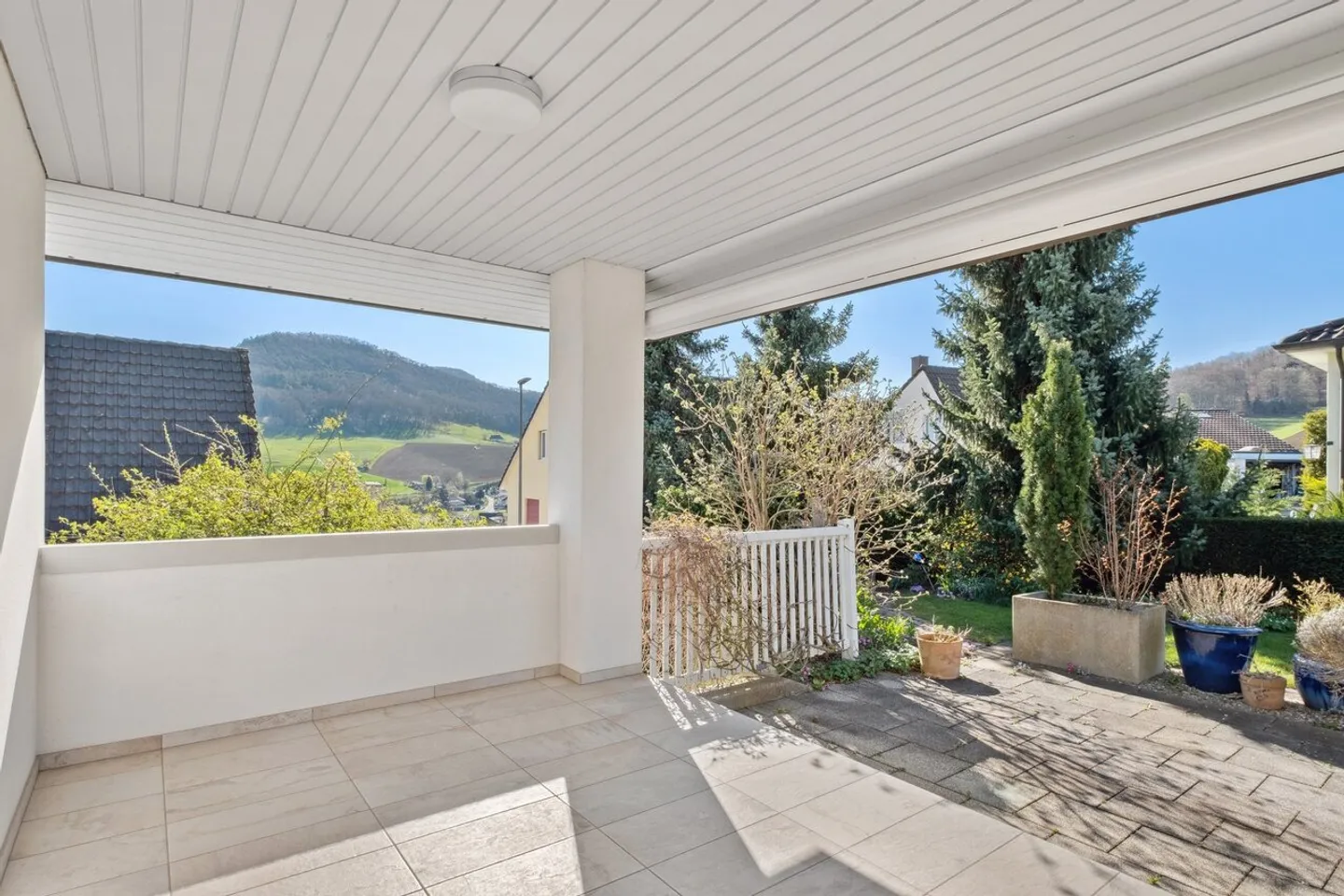 Charming Single-Family Home with Large Garden - Photo 9 of 10