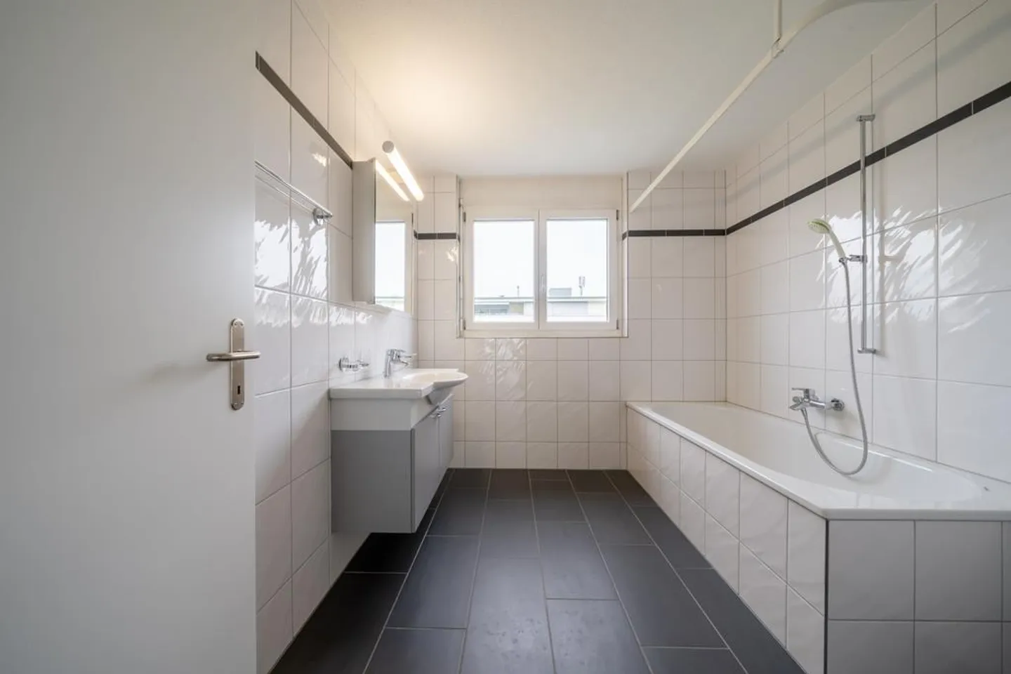 Geräumige 2.5 Zimmer Wohnung - Foto 3 von 7