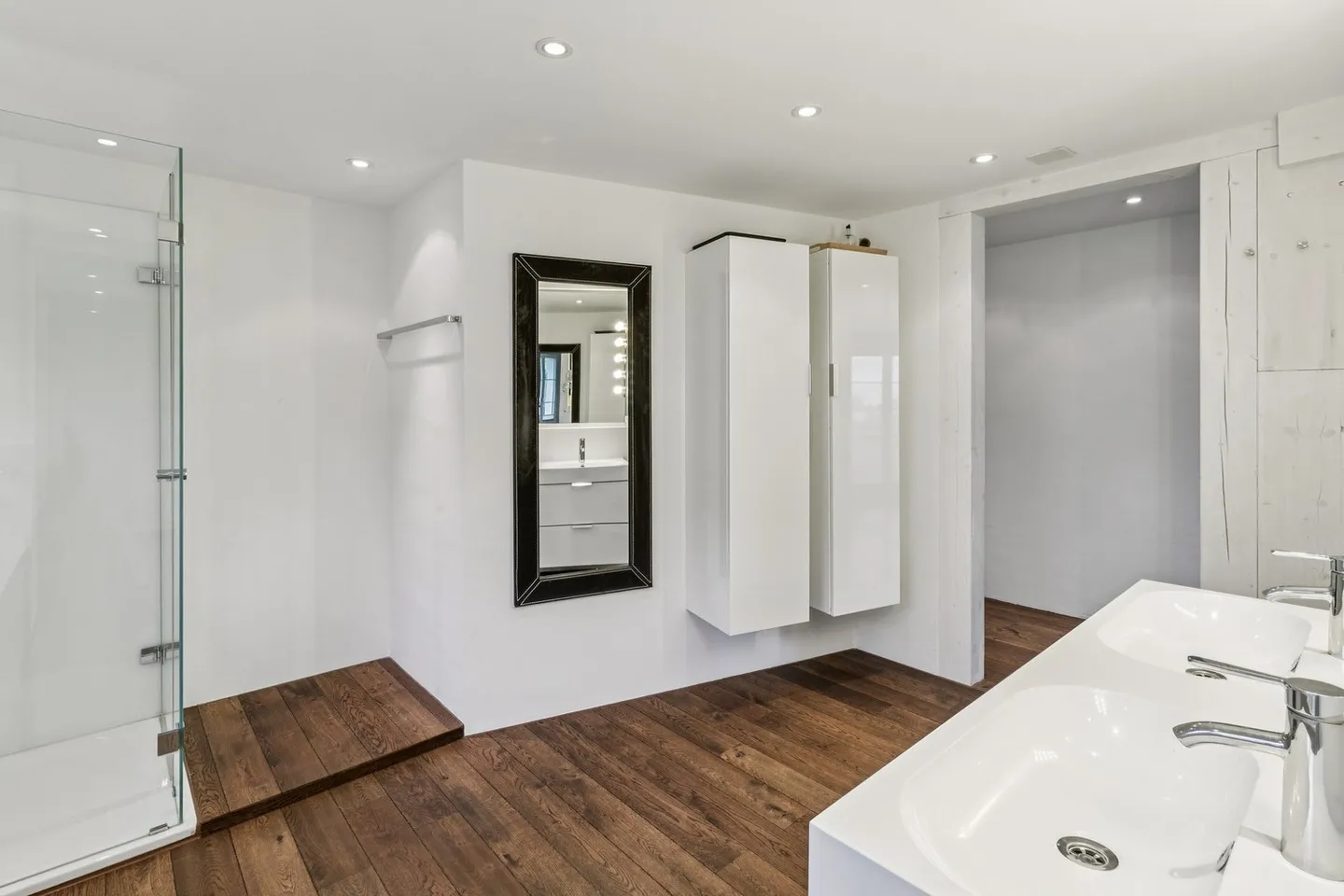 Modernes ehemaliges Bauernhaus mit Gartenoase - Foto 9 von 14