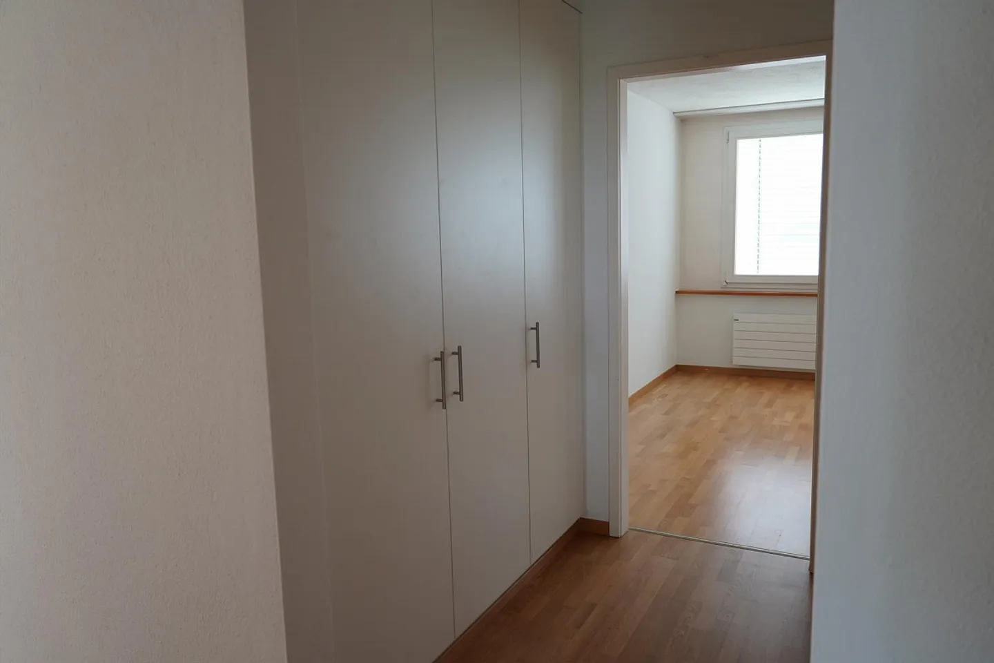 Sonnig und grosszügig gebaute 3 1/2- Zimmer-Wohnung - Foto 5 von 12