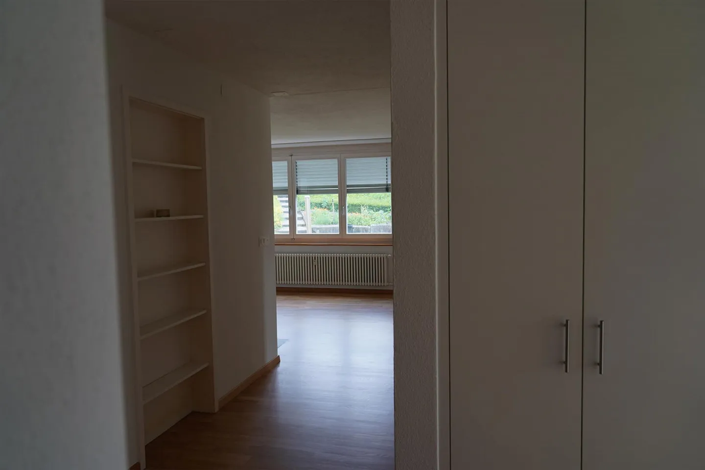 Sonnig und grosszügig gebaute 3 1/2- Zimmer-Wohnung - Foto 6 von 12