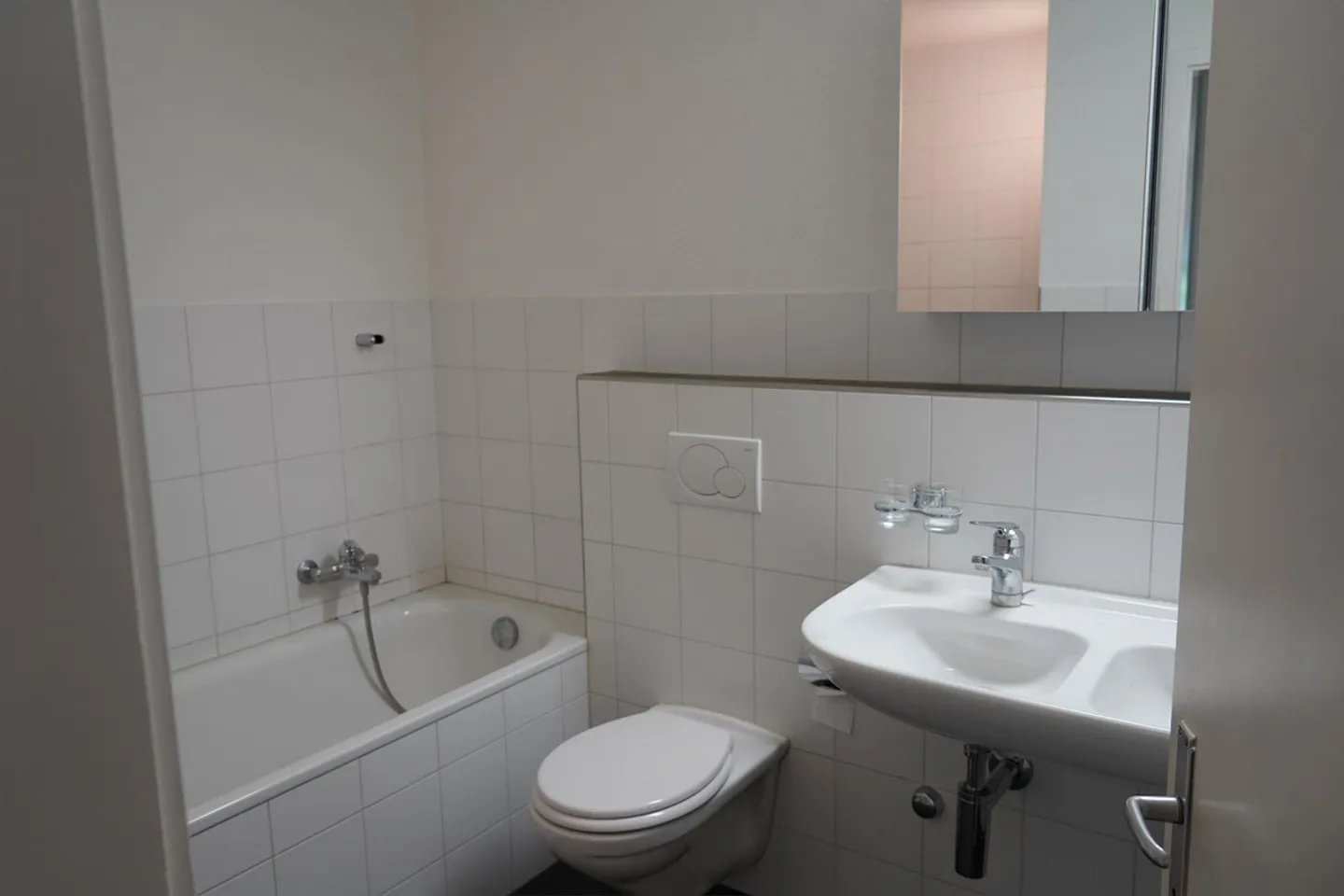 Sonnig und grosszügig gebaute 3 1/2- Zimmer-Wohnung - Foto 7 von 12