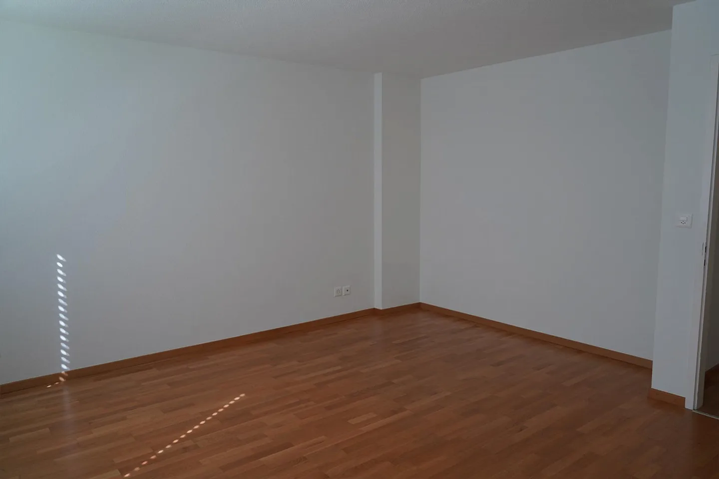 Sonnig und grosszügig gebaute 3 1/2- Zimmer-Wohnung - Foto 8 von 12