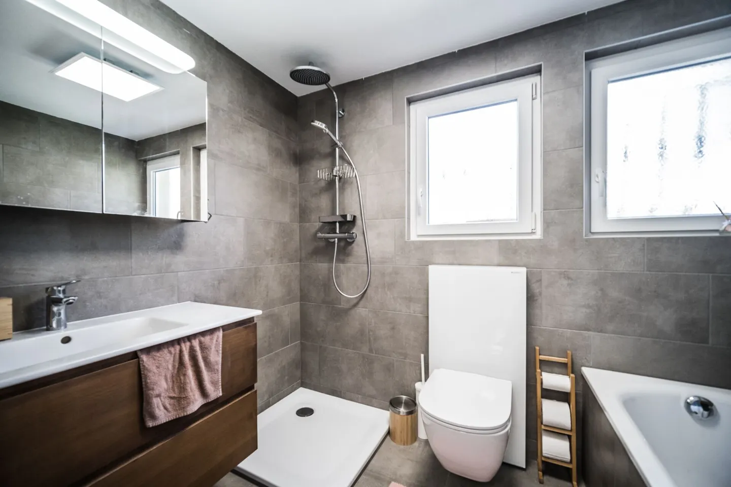 Sehr schöne 4,5-Zimmer-Wohnung im ersten Stock - Foto 10 von 13