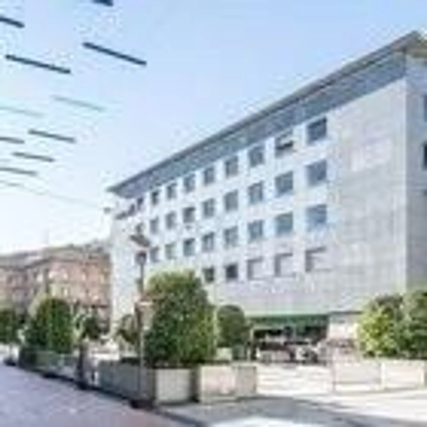 PARKPLÄTZE IM ZENTRUM VON CHIASSO - Foto 2 von 3