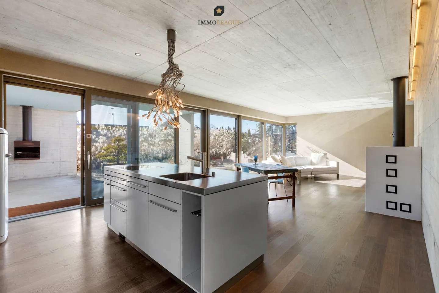 L'architecture rencontre la qualité de vie – maison de design exclusive à Güttingen - Photo 4 sur 10