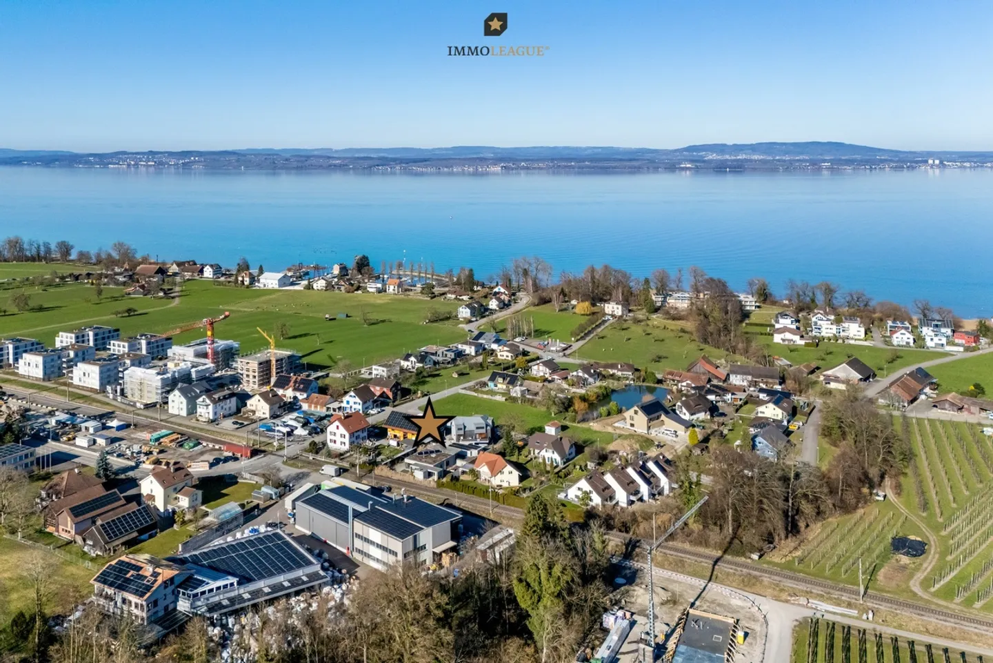 L'architecture rencontre la qualité de vie – maison de design exclusive à Güttingen - Photo 2 sur 10