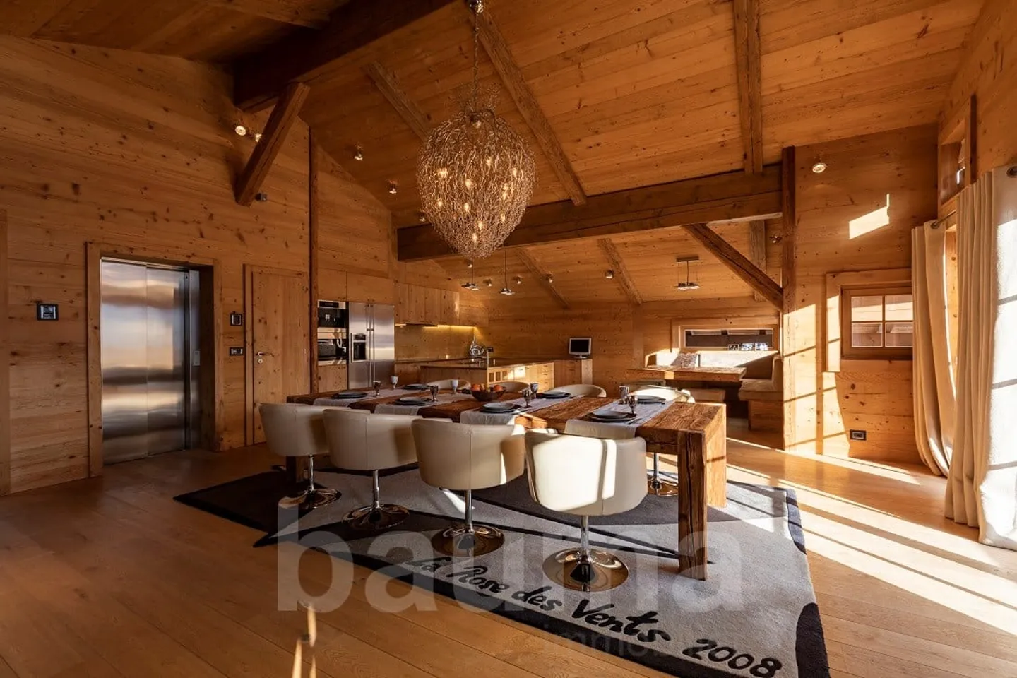 Exceptional chalet with indoor pool - Photo 3 of 13