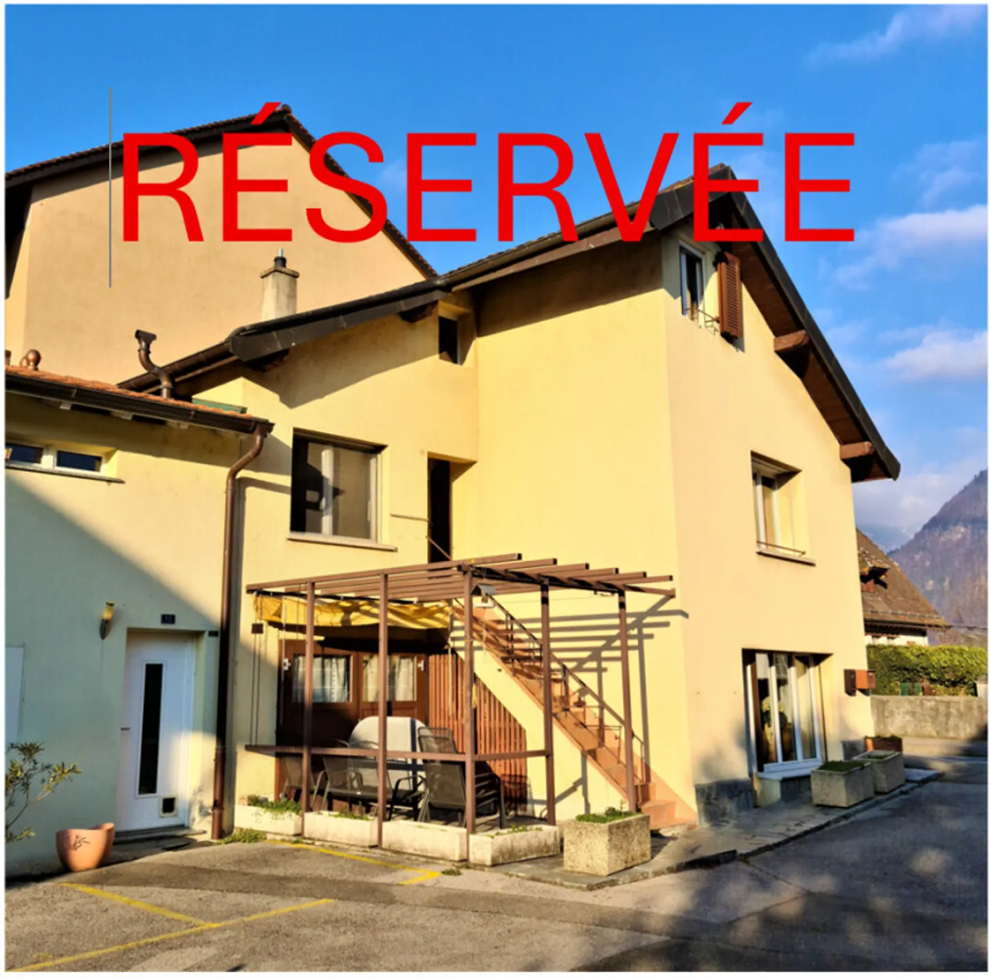 5.5-room house in the center of the village, reserved independent local entrance! - Photo 2 of 13