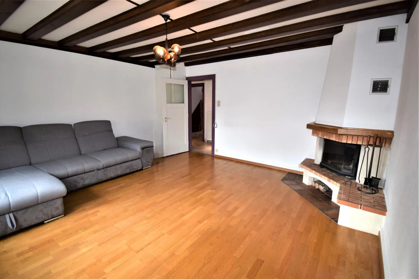 5.5-room house in the center of the village, reserved independent local entrance! - Photo 4 of 13