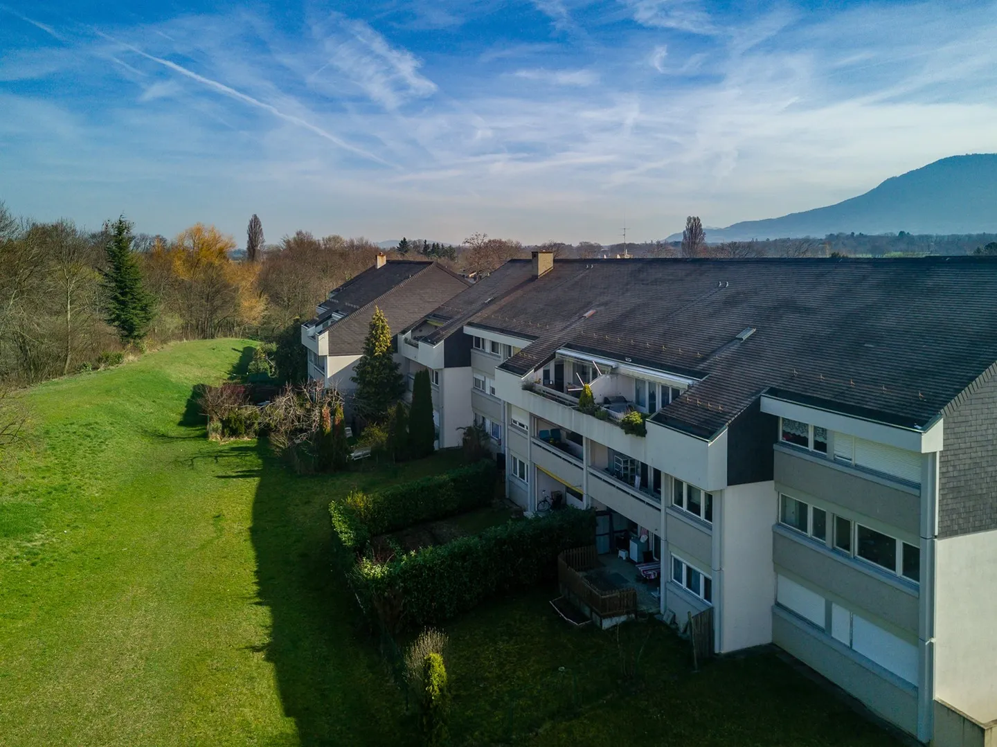 Un appartamento giardino nella campagna di Ginevra - Foto 1 di 2