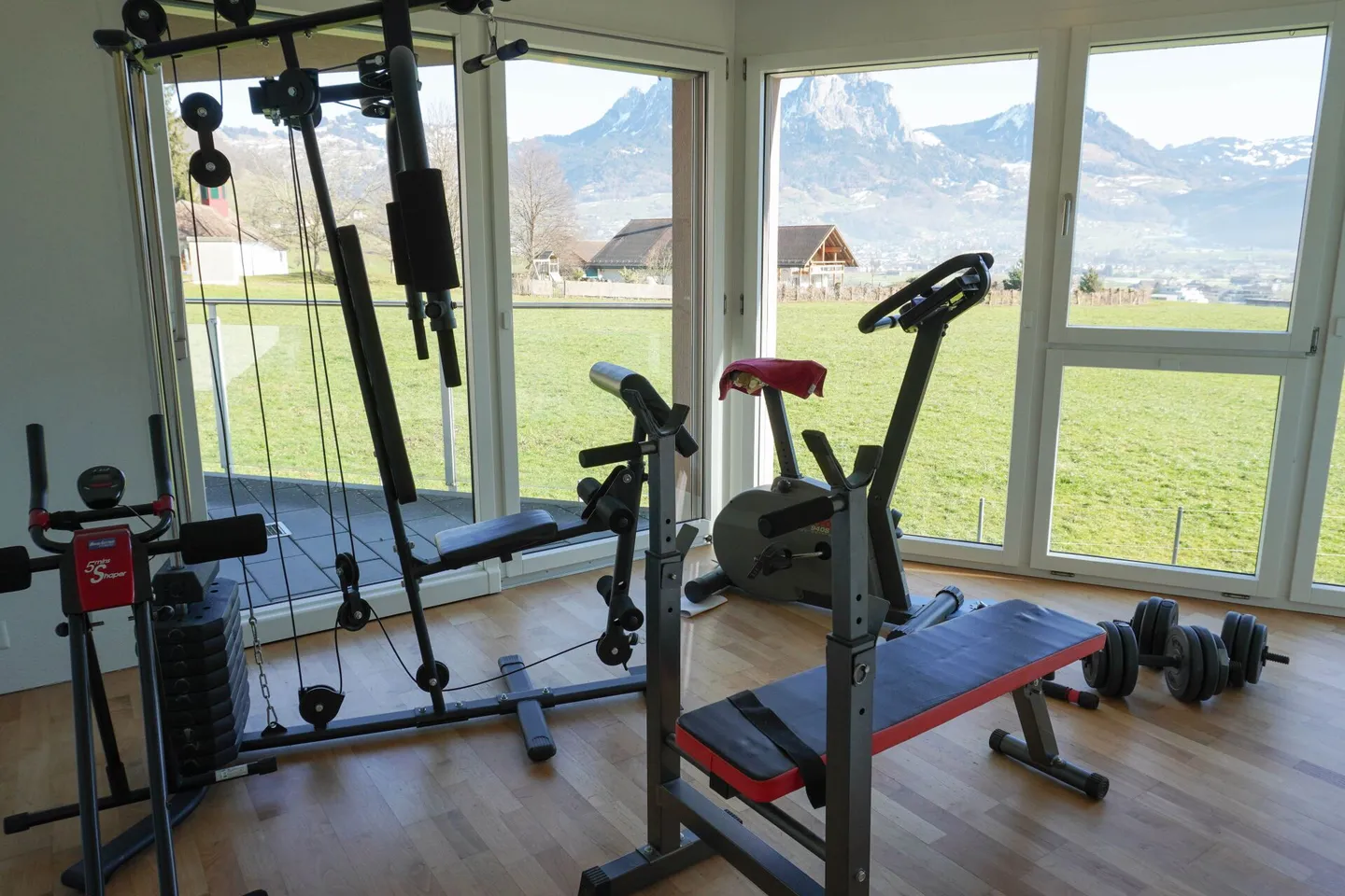 Modern 8½ Room Single-Family Home with Mountain View - Photo 12 of 21