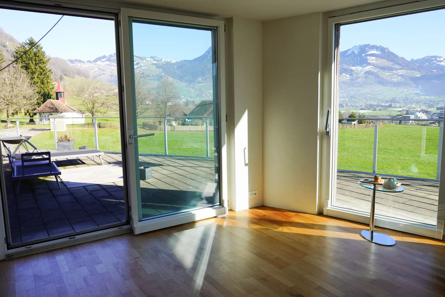 Modern 8½ Room Single-Family Home with Mountain View - Photo 15 of 21