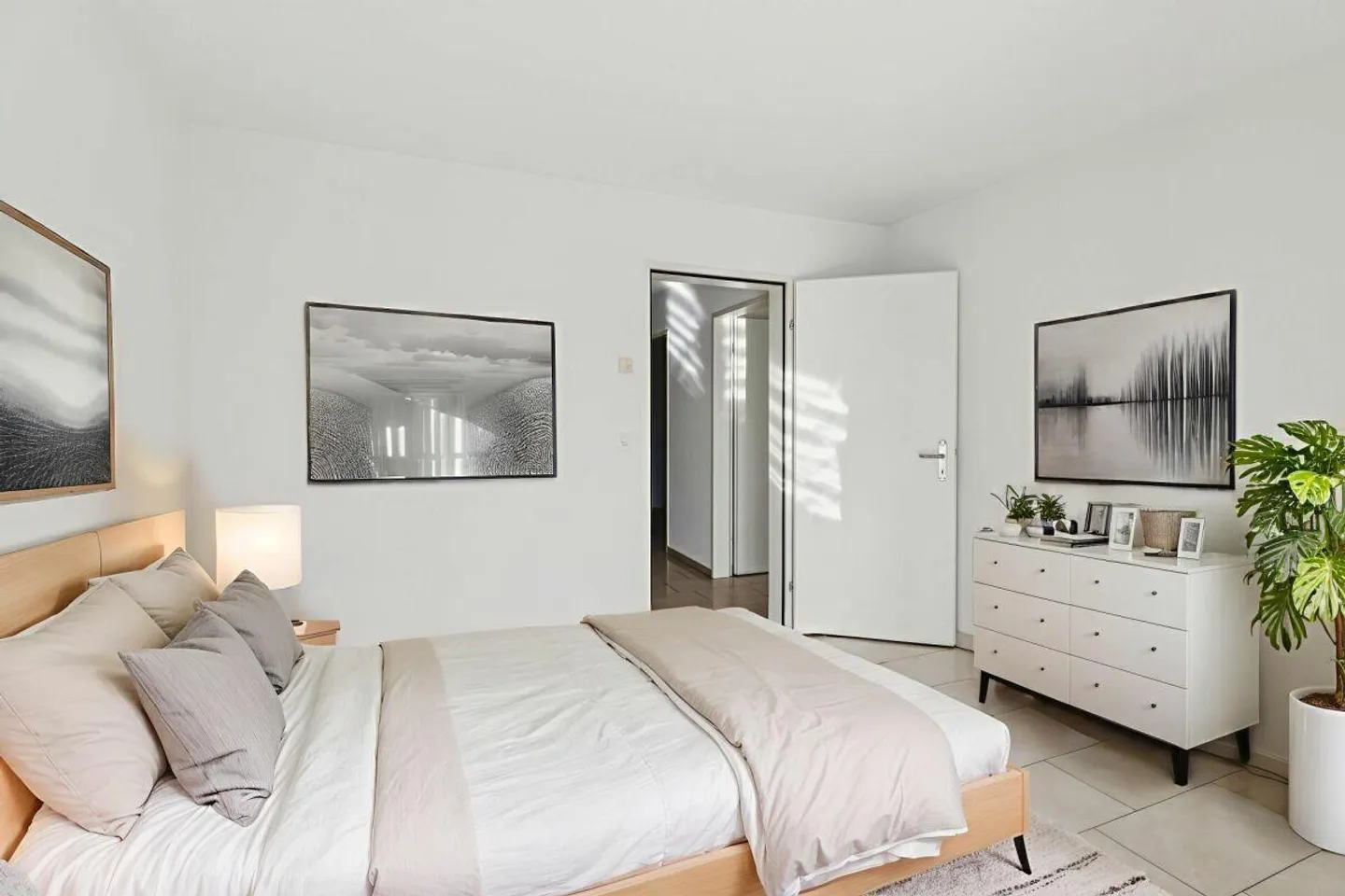 CENTRAL - TIMELESS - HOME - Photo 8 of 13