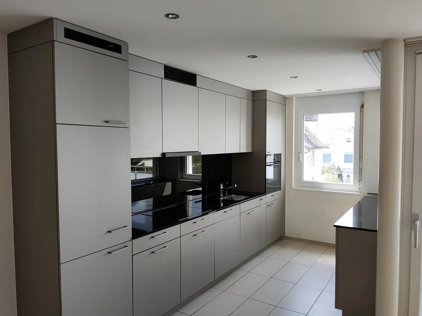 Modernes 2,5-Zimmer-Apartment - Foto 1 von 16