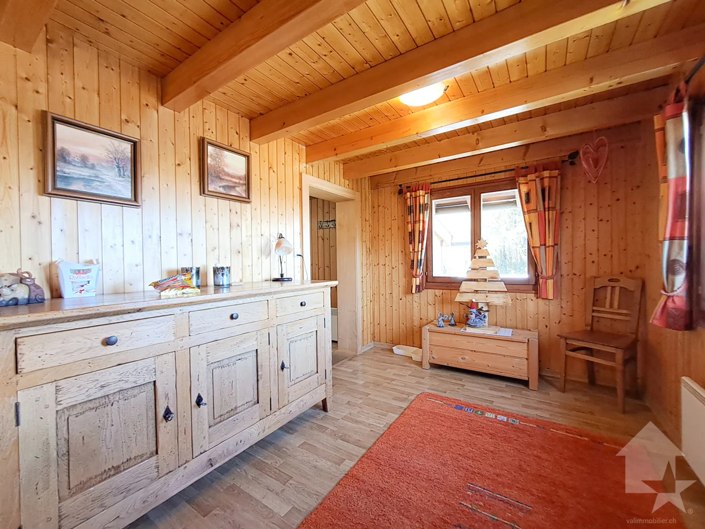 „Großes Chalet mit drei Wohnungen im Zentrum von Tzoumaz“ - Foto 2 von 18