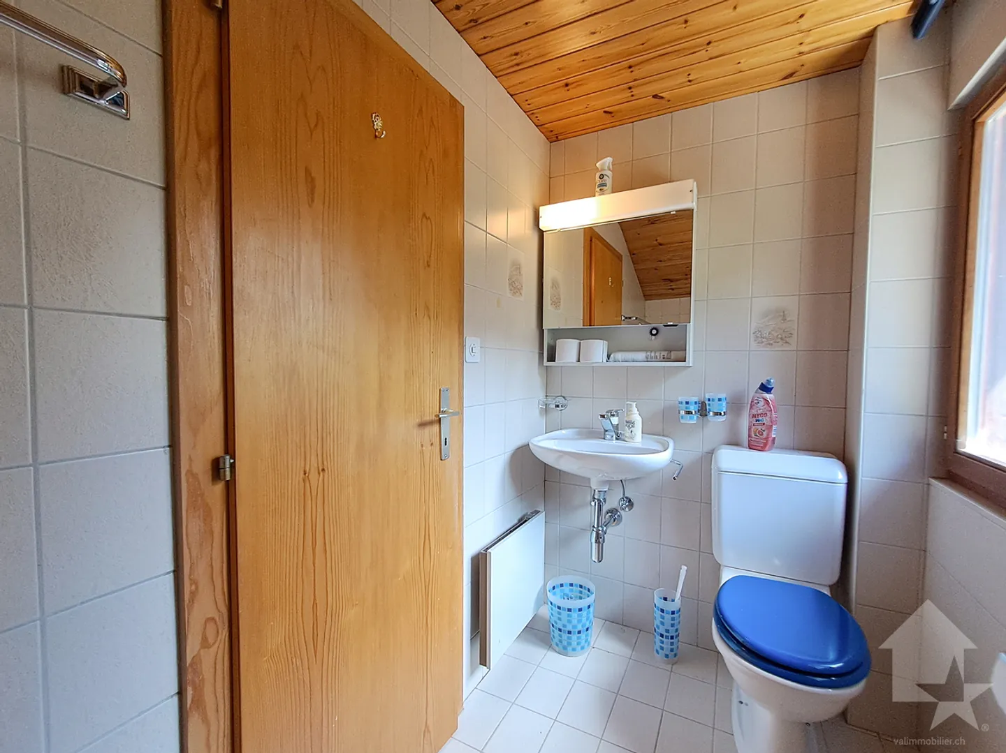 „Großes Chalet mit drei Wohnungen im Zentrum von Tzoumaz“ - Foto 8 von 18