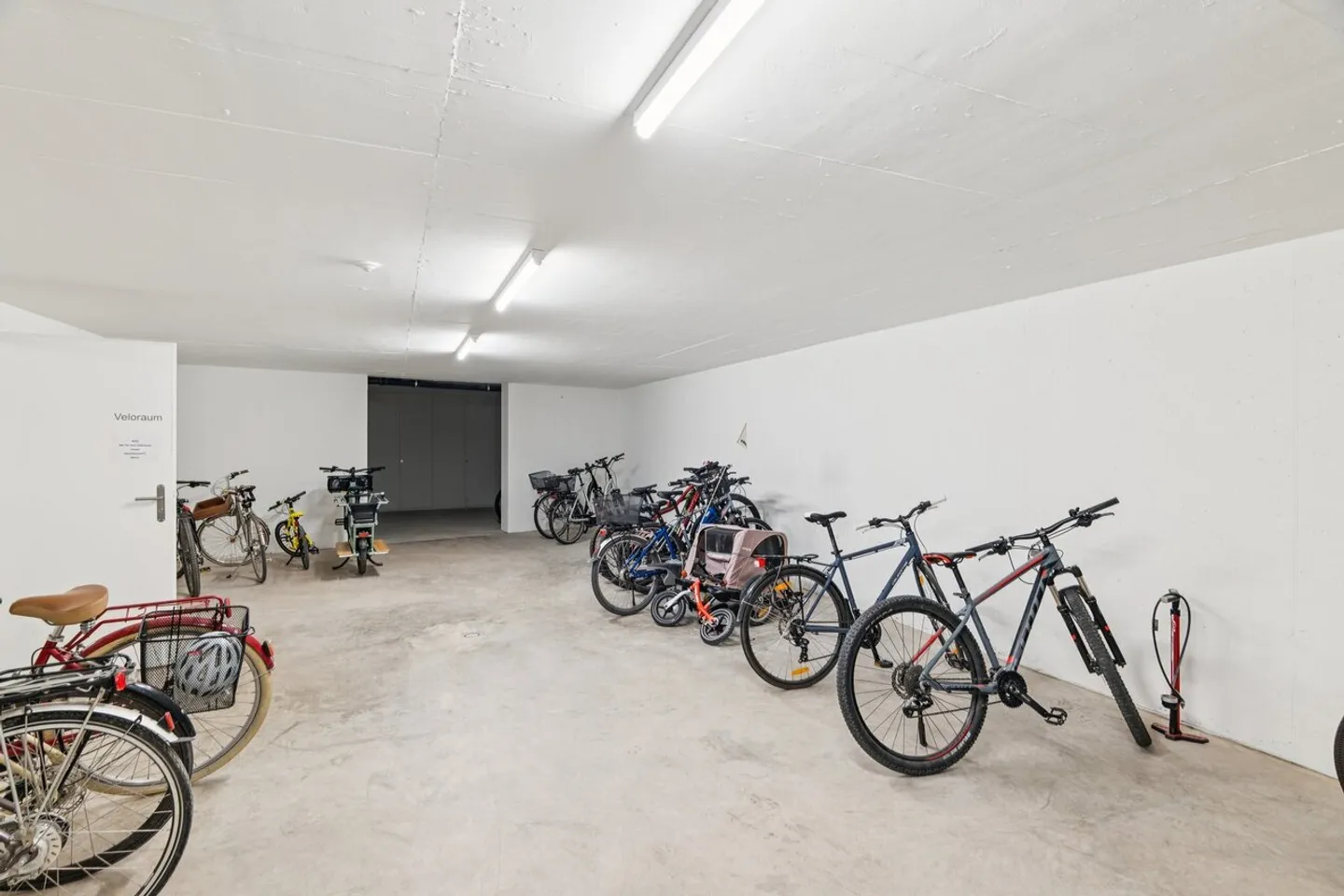 Modernes Penthouse mit Seesicht - Foto 30 von 36