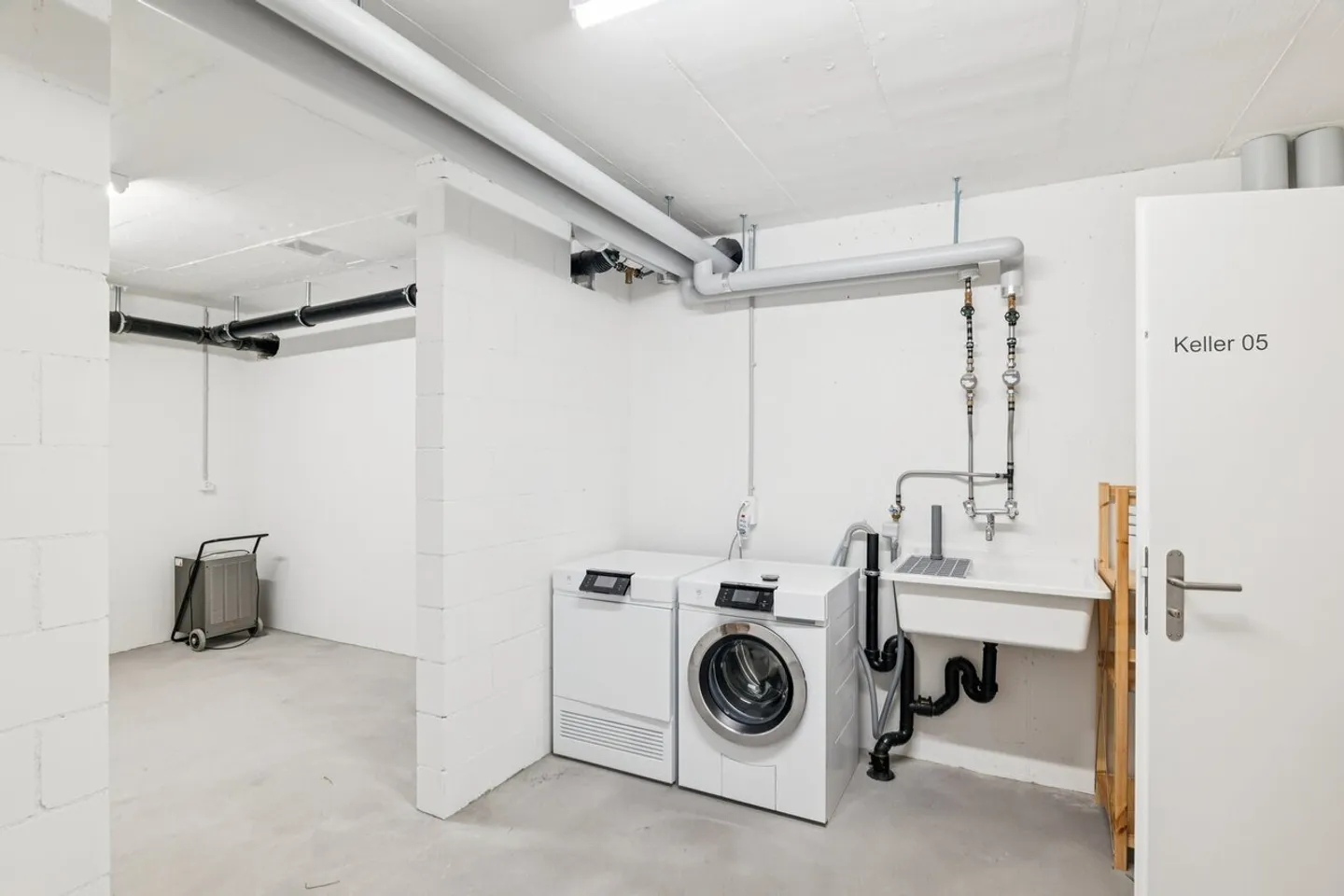 Modernes Penthouse mit Seesicht - Foto 31 von 36