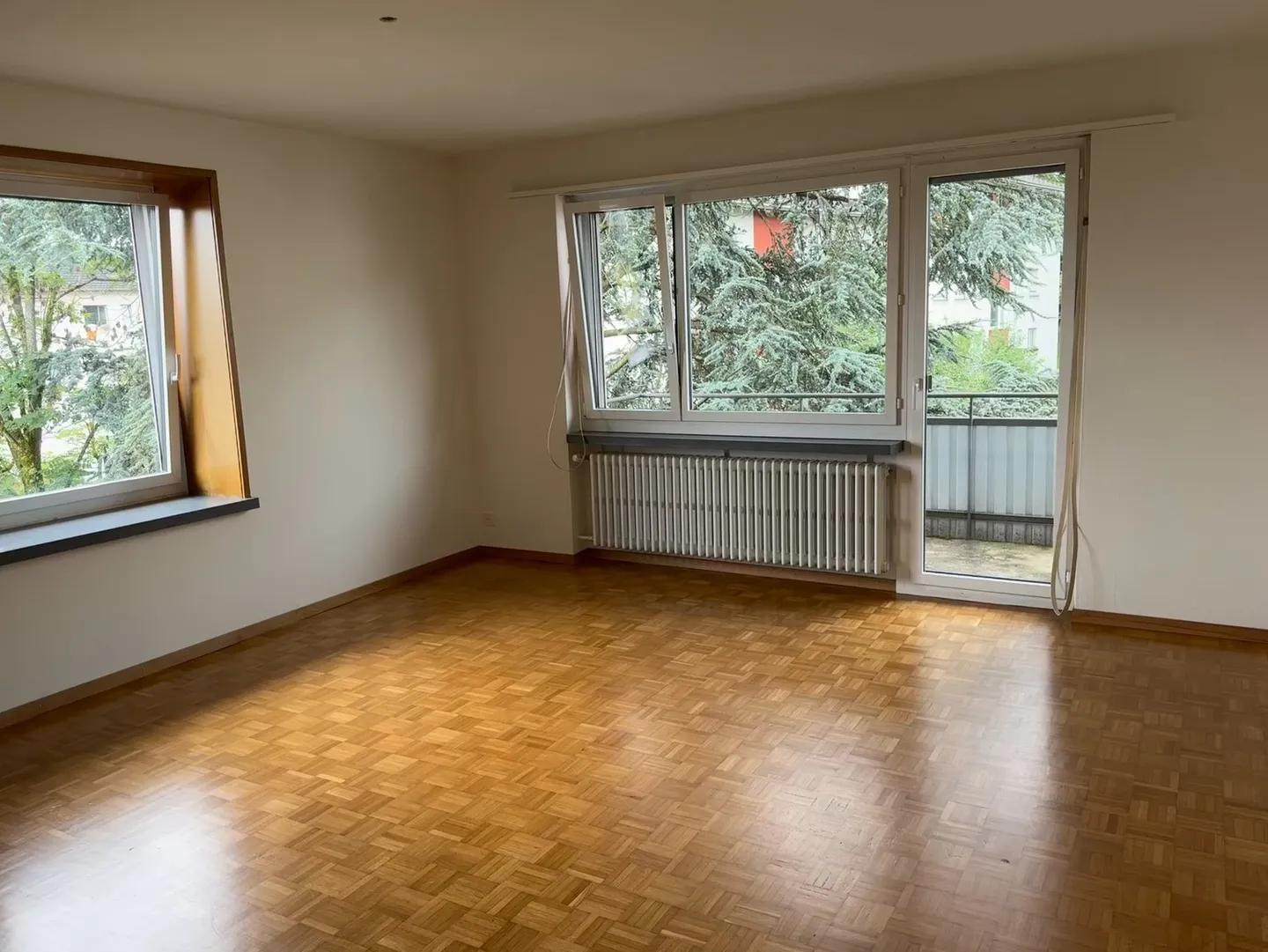 Appartement fraîchement rénové, lumineux et spacieux dans un quartier calme - Photo 7 sur 13