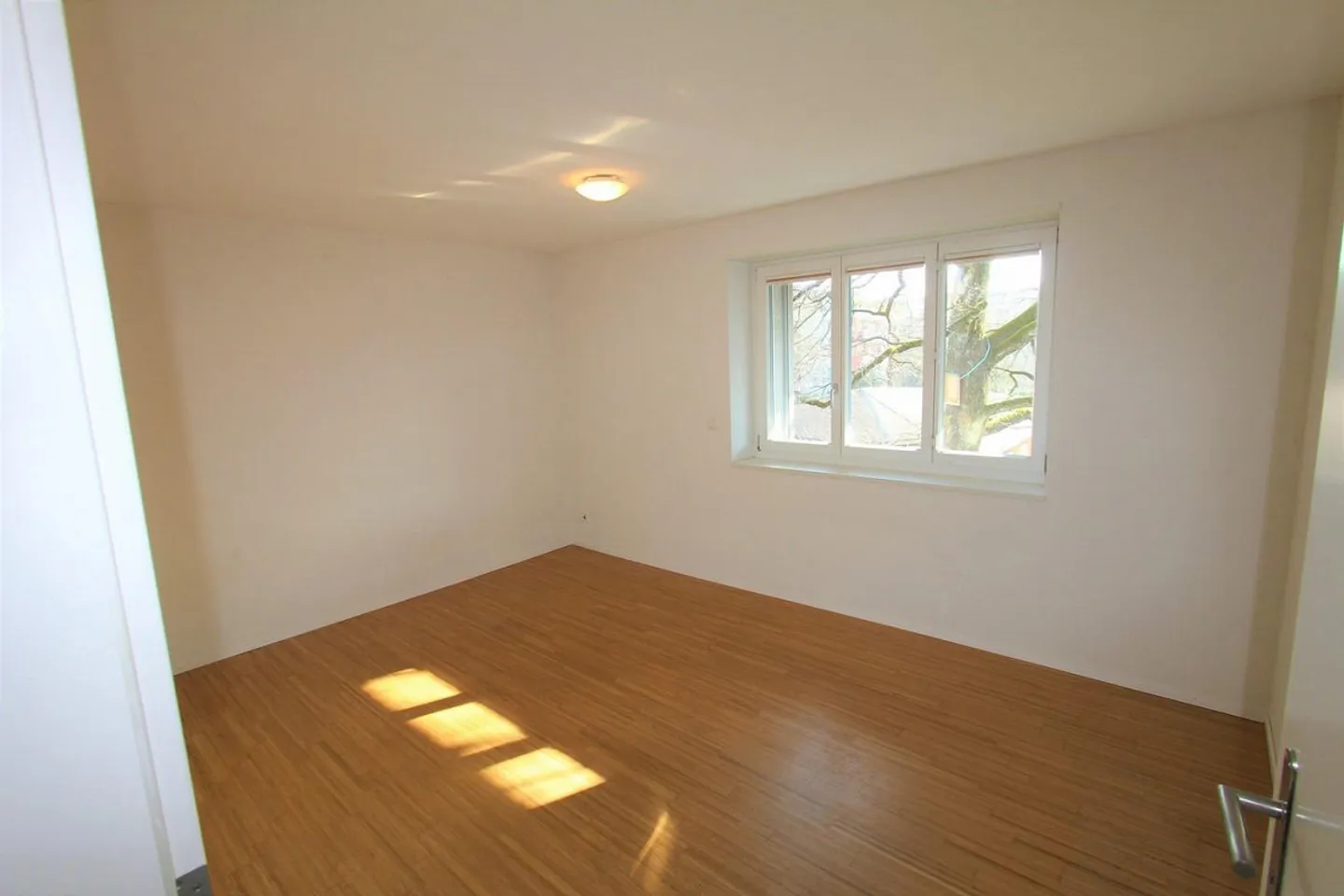 Vivre dans la vieillesse - Photo 5 sur 9