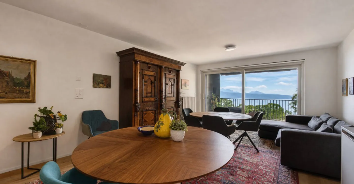 Schöne, neuere 3,5-Zimmer-Wohnung mit großem Balkon und Blick auf den See - Foto 5 von 11
