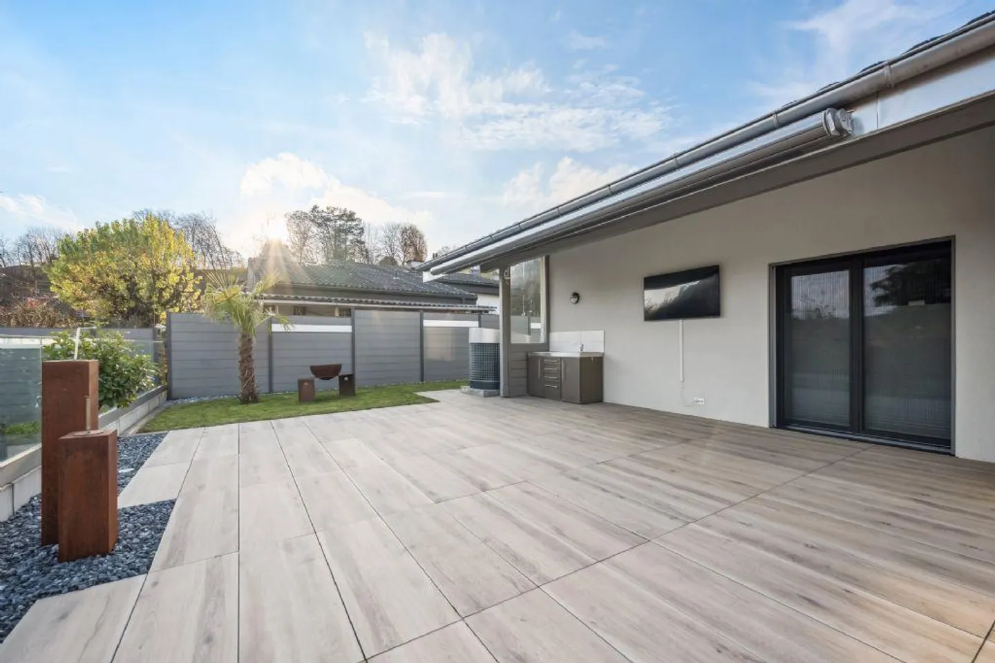 OASIS DE BIEN-ÊTRE AVEC PISCINE | STYLÉ ET ÉLÉGANT | CONCEPT D'ESPACE INTELLIGENT - Photo 4 sur 13