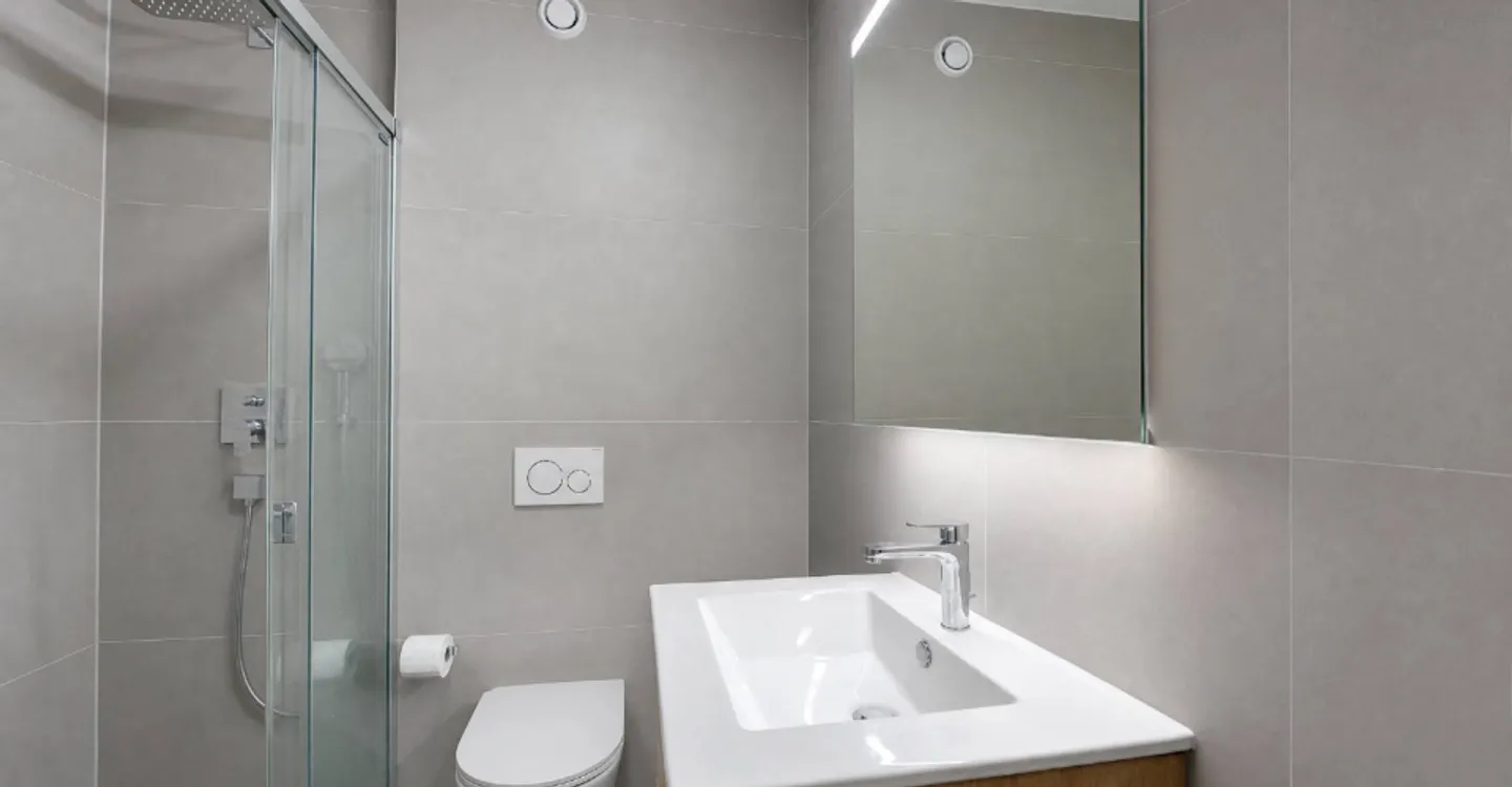 Schöne, neuere 3,5-Zimmer-Wohnung mit großem Balkon und Blick auf den See - Foto 11 von 11