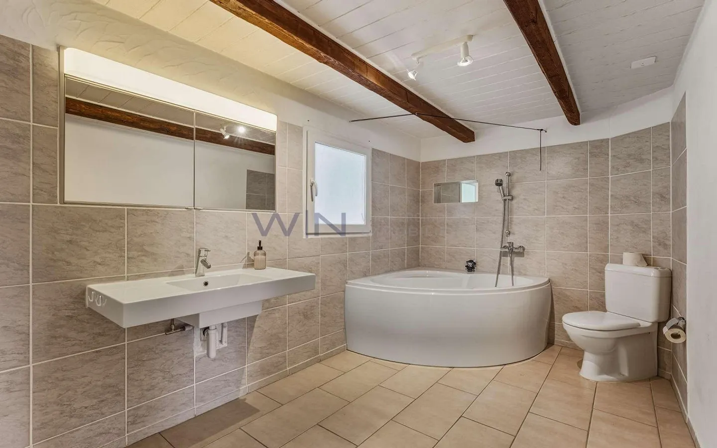 Questa casa non lascia nulla a desiderare - convinciti da solo - Foto 5 di 12