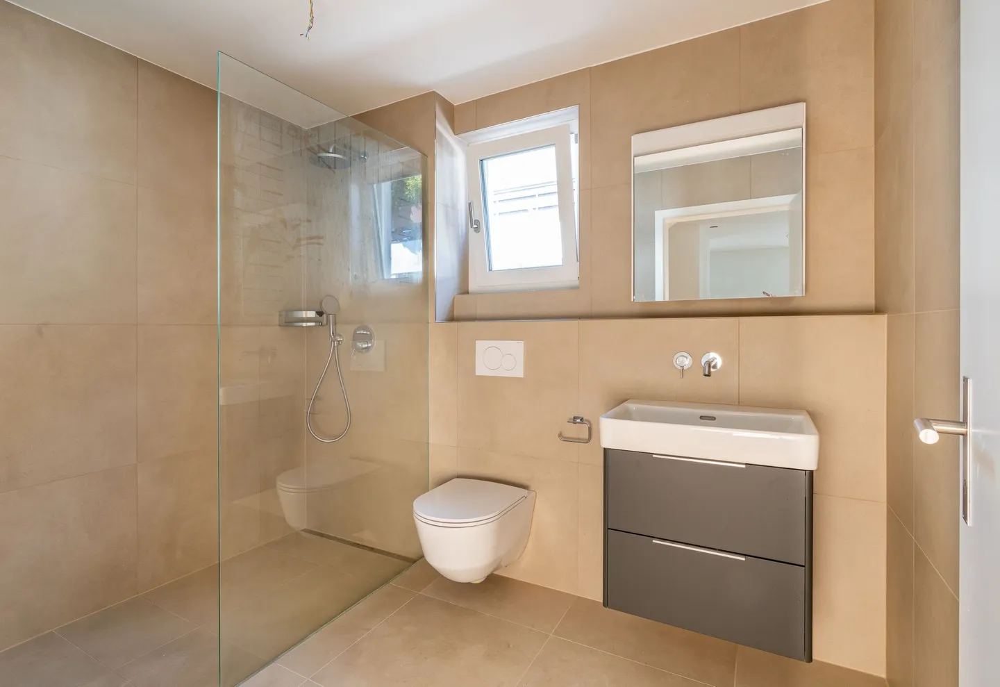 Dreamlike two-family house in Gettnau - Photo 5 of 20