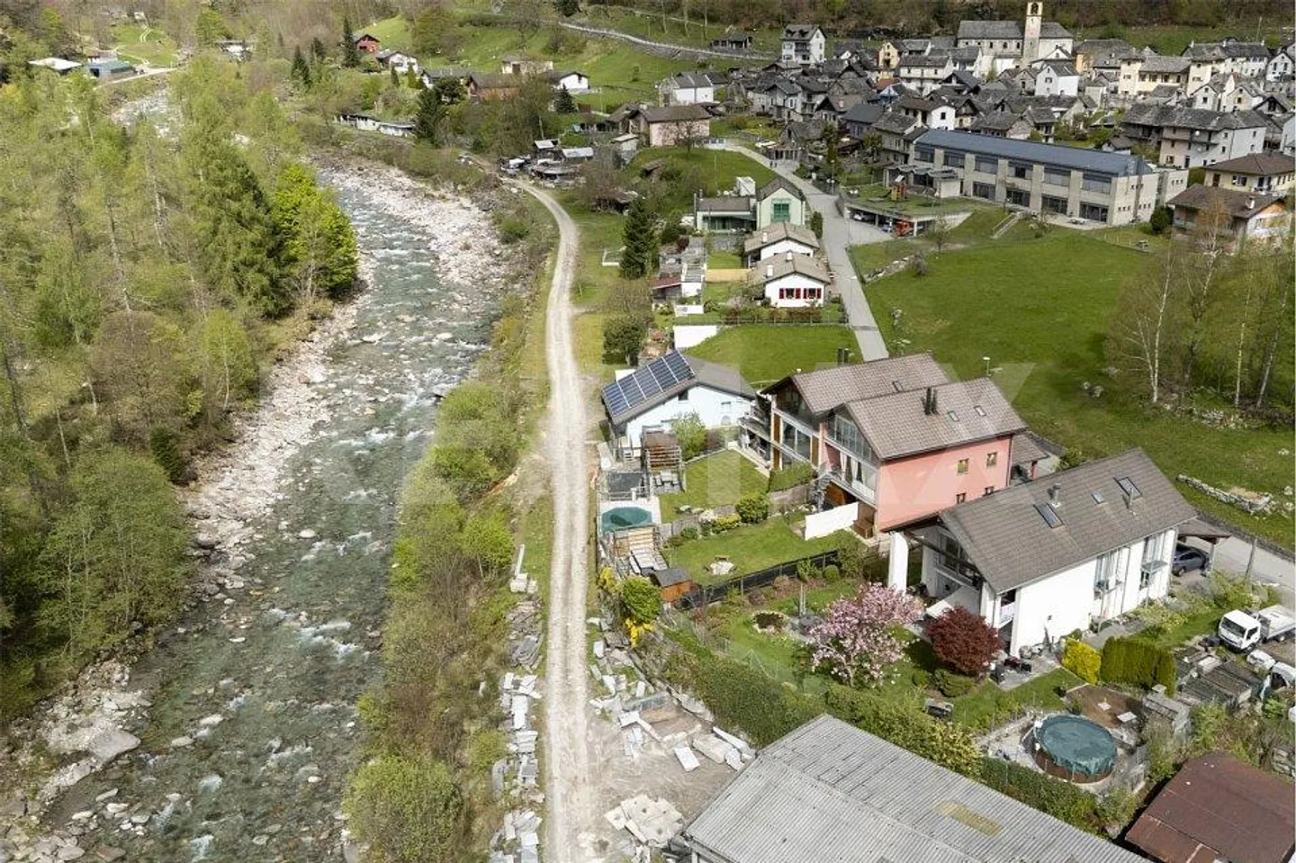 Villetta con piscina - Foto 11 di 13