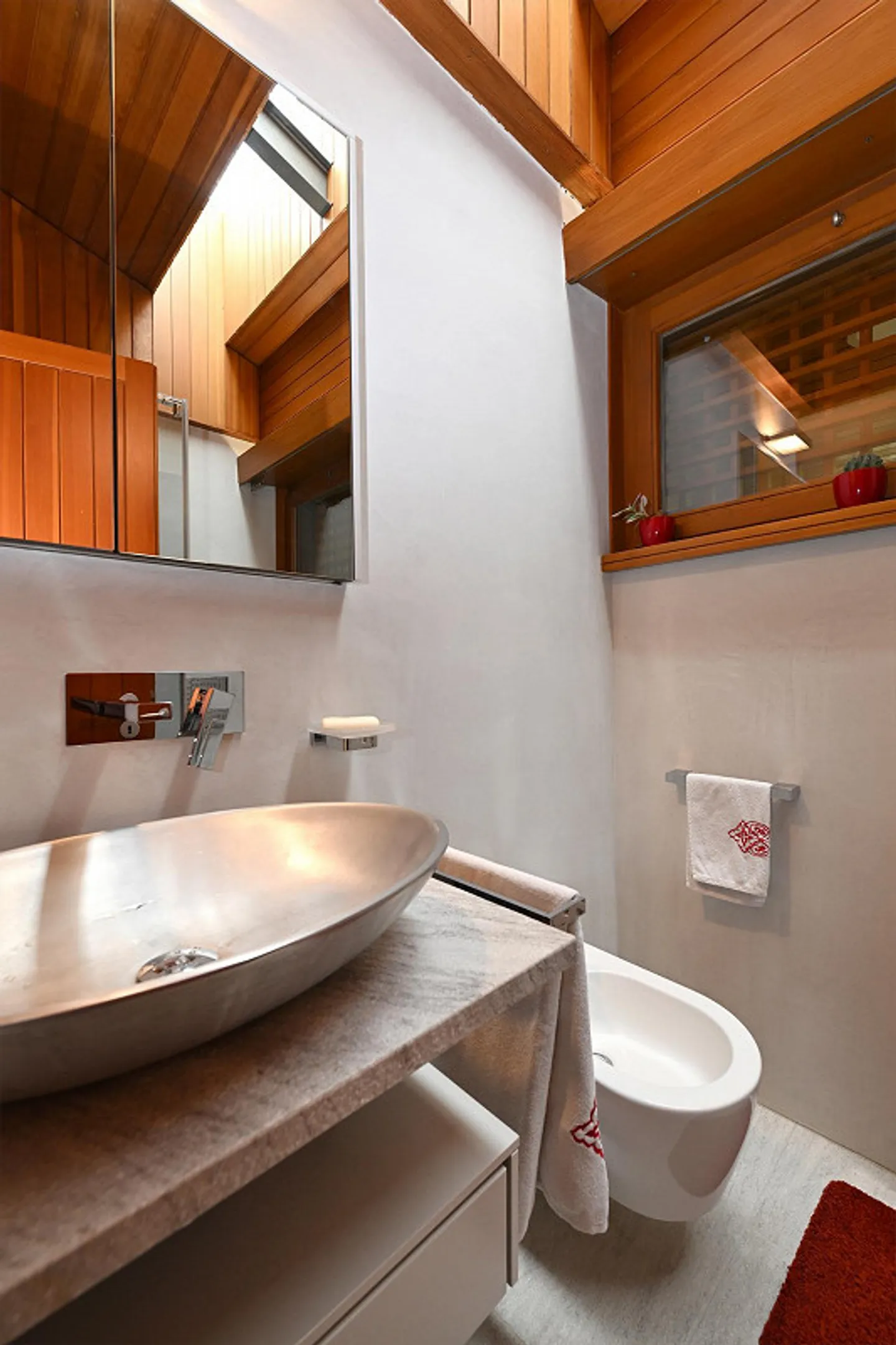 Villa indipendente firmata Tita Carloni con piscina e giardino privato - Foto 19 di 25