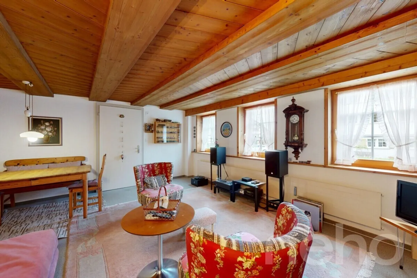 Cozy 2.5-room apartment on the ground floor in Hundwil - Photo 4 of 10