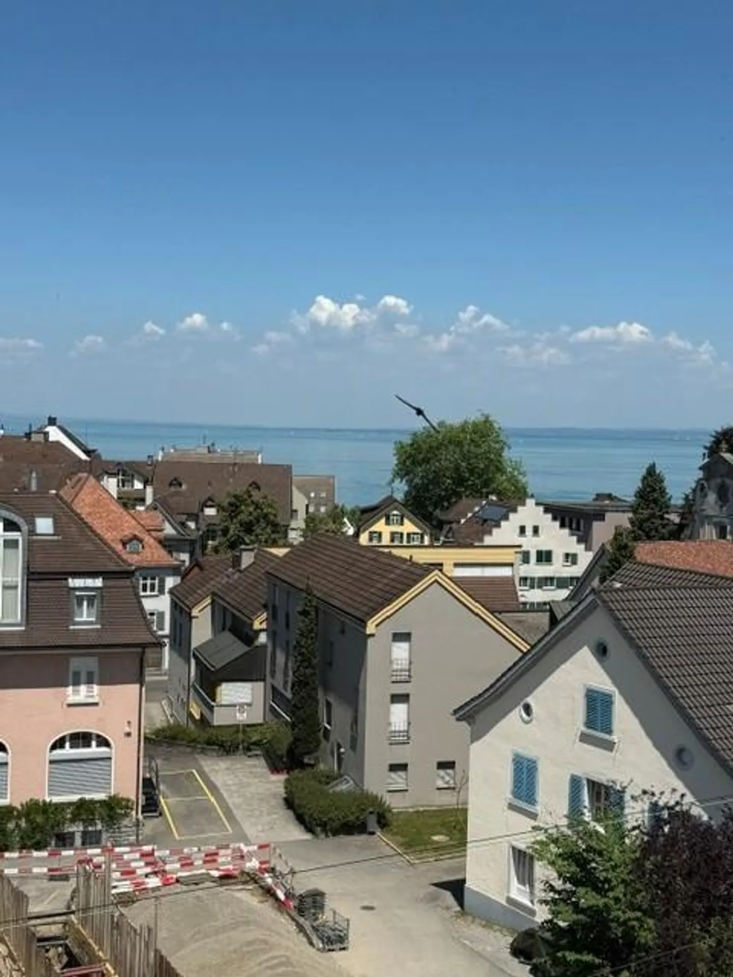 Bonheur de vivre charmant près du lac - Photo 2 sur 7
