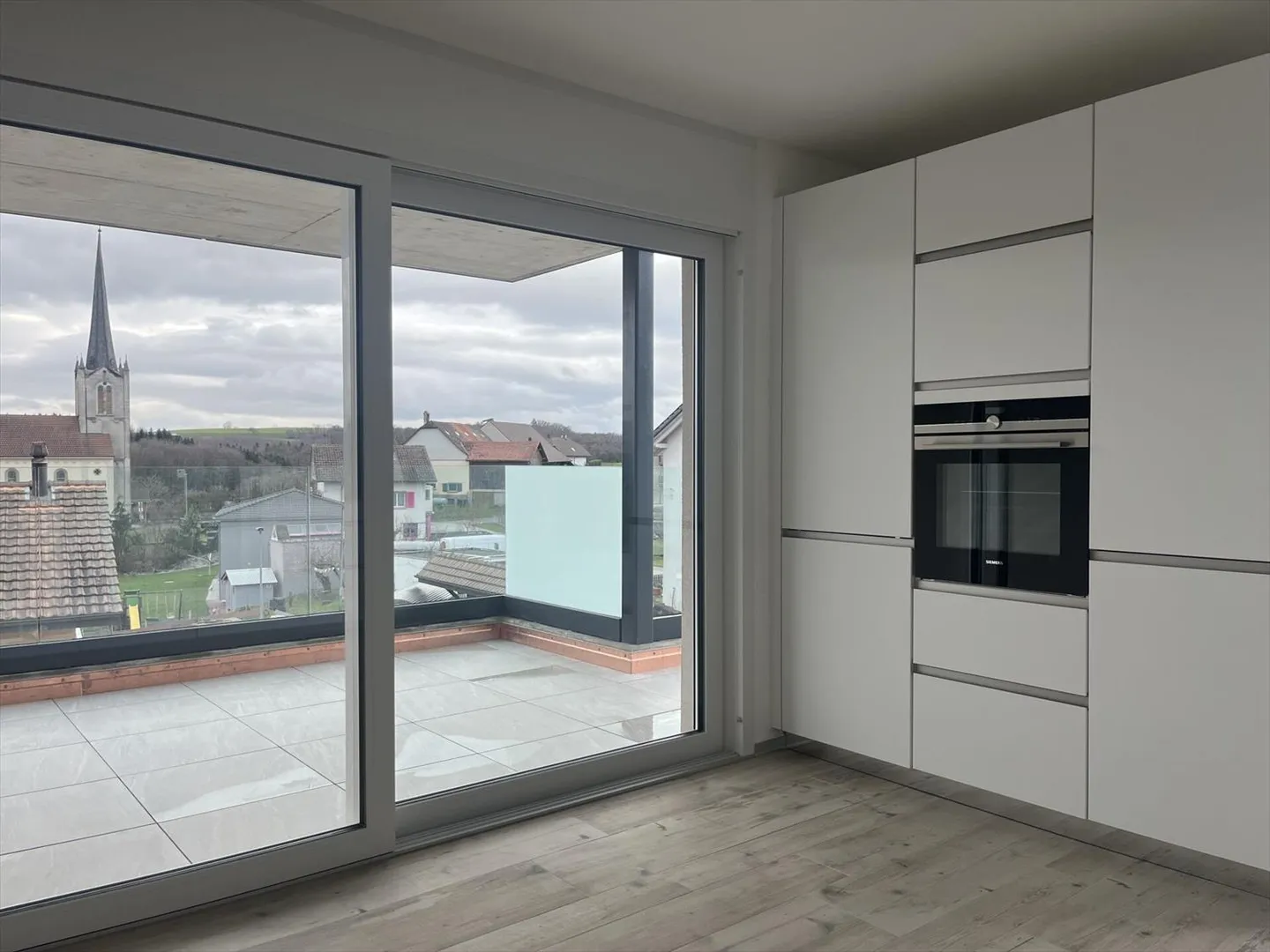 Magnifique 3.5 pièces à Mannens avec belle terrasse et jardin privatif - Photo 3 sur 6