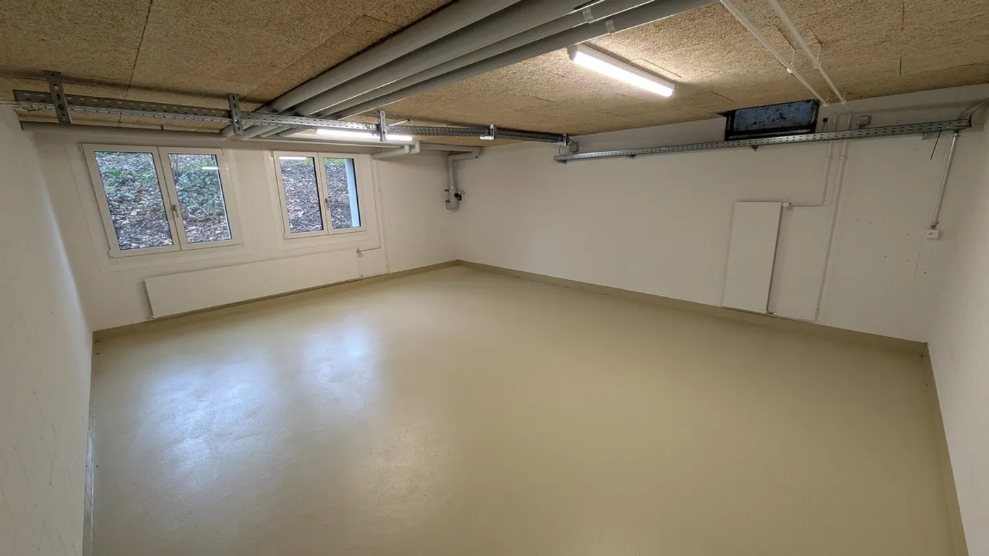 34.5m2 Storage Room Fehraltorf - Haldenstrasse 8 - Photo 6 of 13