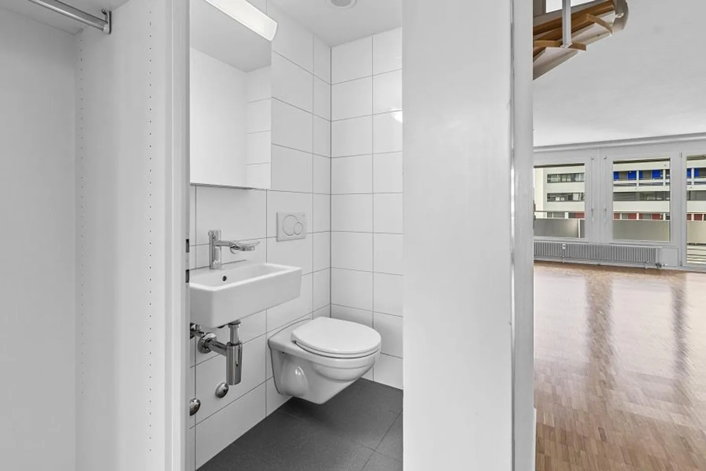 4.5 Room Maisonette Apartment in the Büttenen Quarter - Photo 2 of 8