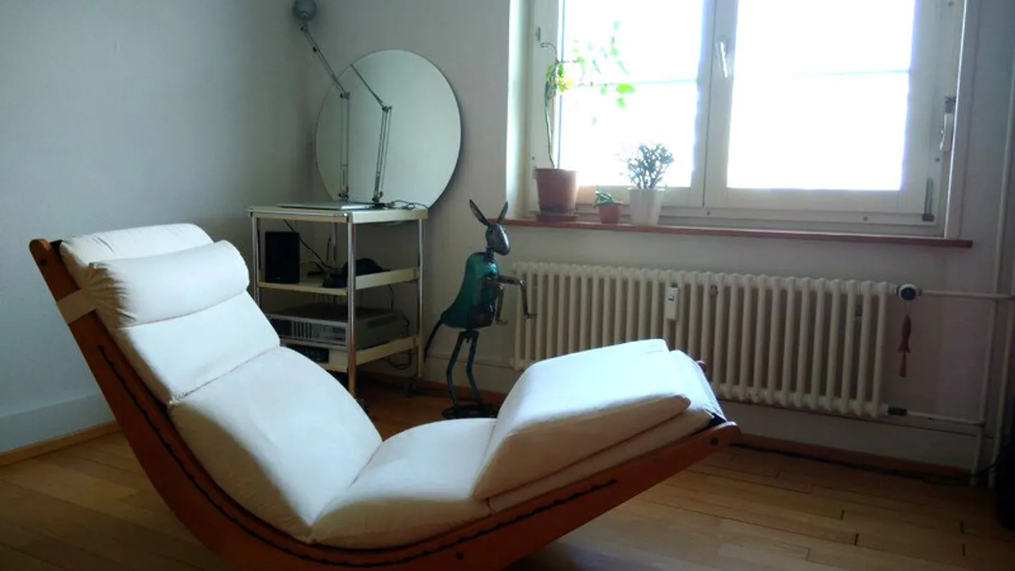 Charming Apartment with View - Photo 3 of 9
