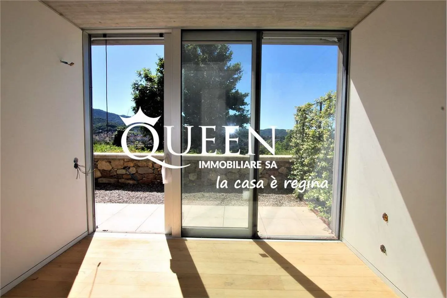 Rancate: villa terrazzata con splendida vista - Foto 8 di 11