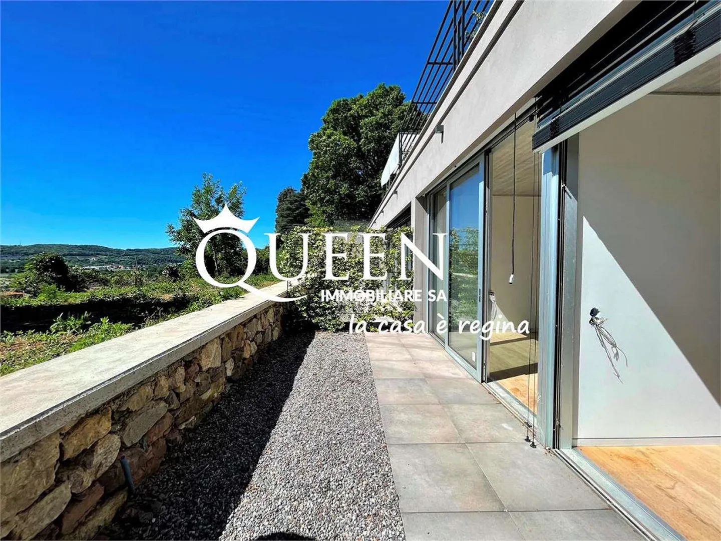 Rancate: villa terrazzata con splendida vista - Foto 7 di 11