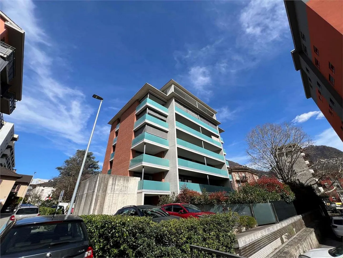 Lugano geräumige 2.5 Zimmer mit Terrasse - Foto 1 von 8