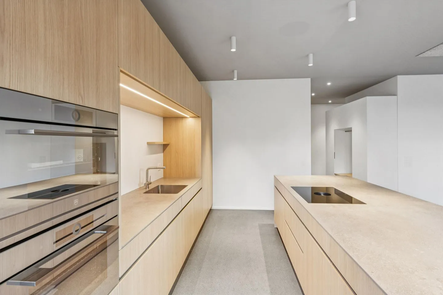 First occupancy in central 4.5 room apartment in ownership standard - Photo 1 of 12