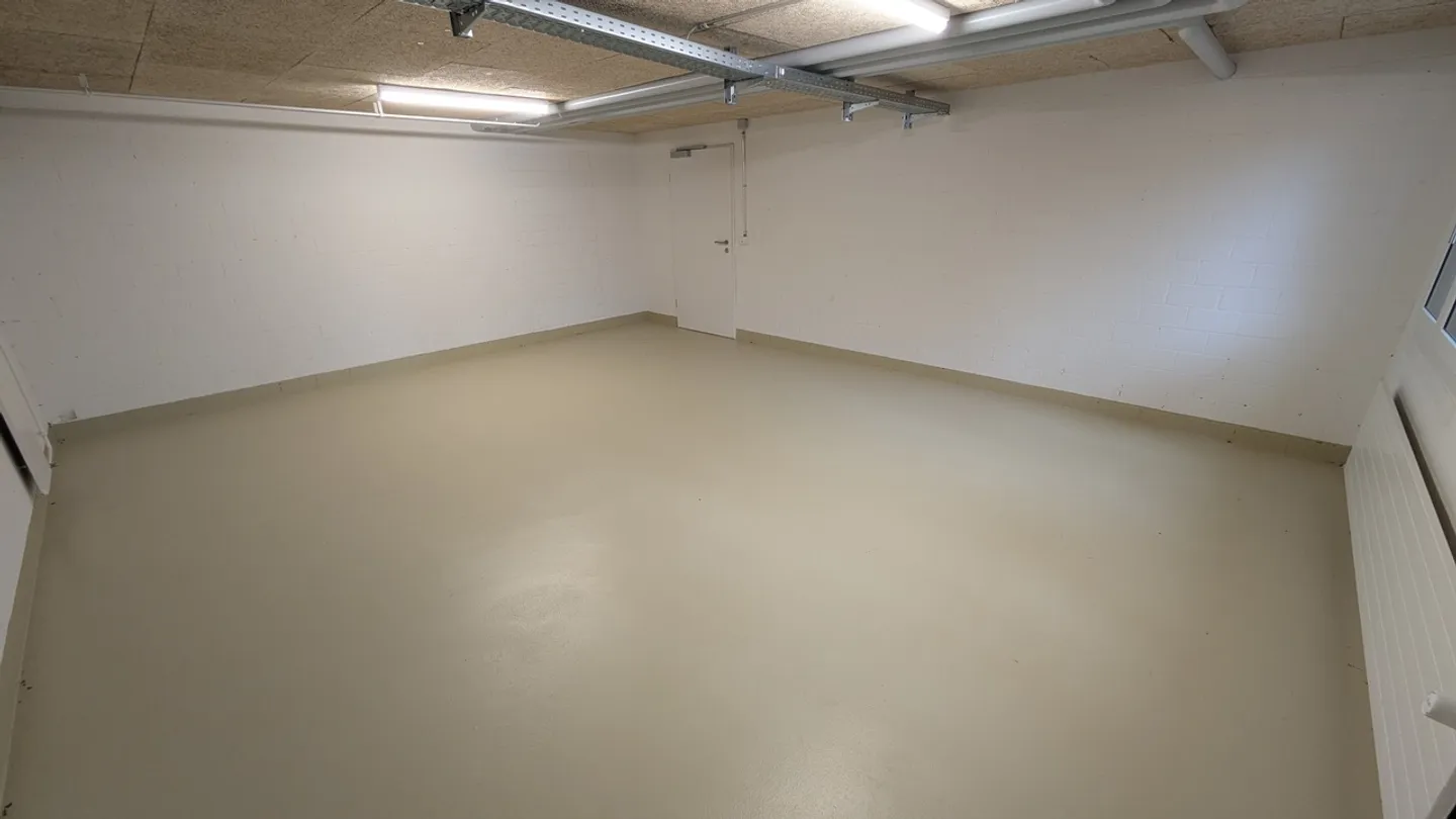 34.5m2 Storage Room Fehraltorf - Haldenstrasse 8 - Photo 8 of 13