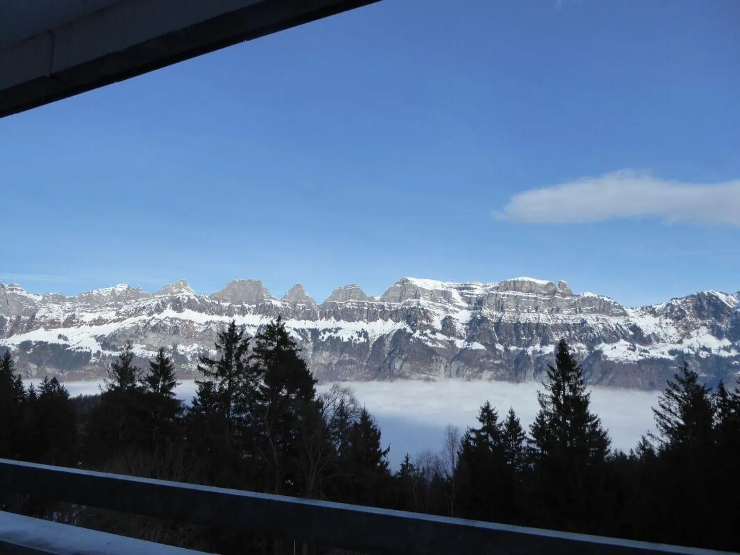 Appartement de vacances 2 pièces avec balcon et place de parking souterrain - Photo 9 sur 17