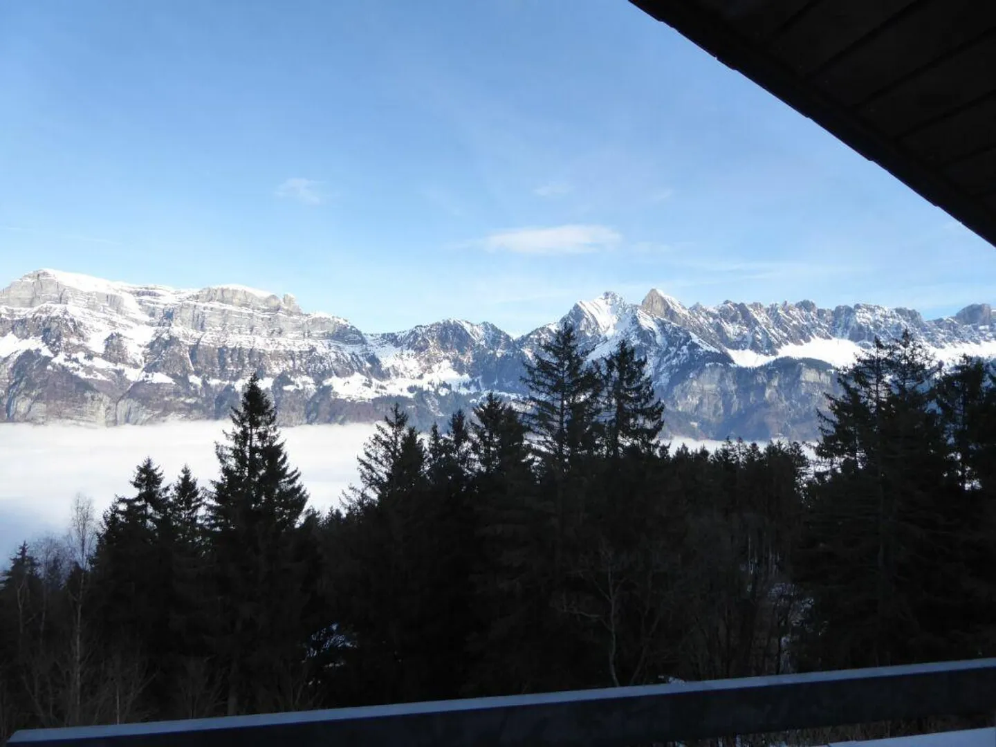 Appartement de vacances 2 pièces avec balcon et place de parking souterrain - Photo 13 sur 17